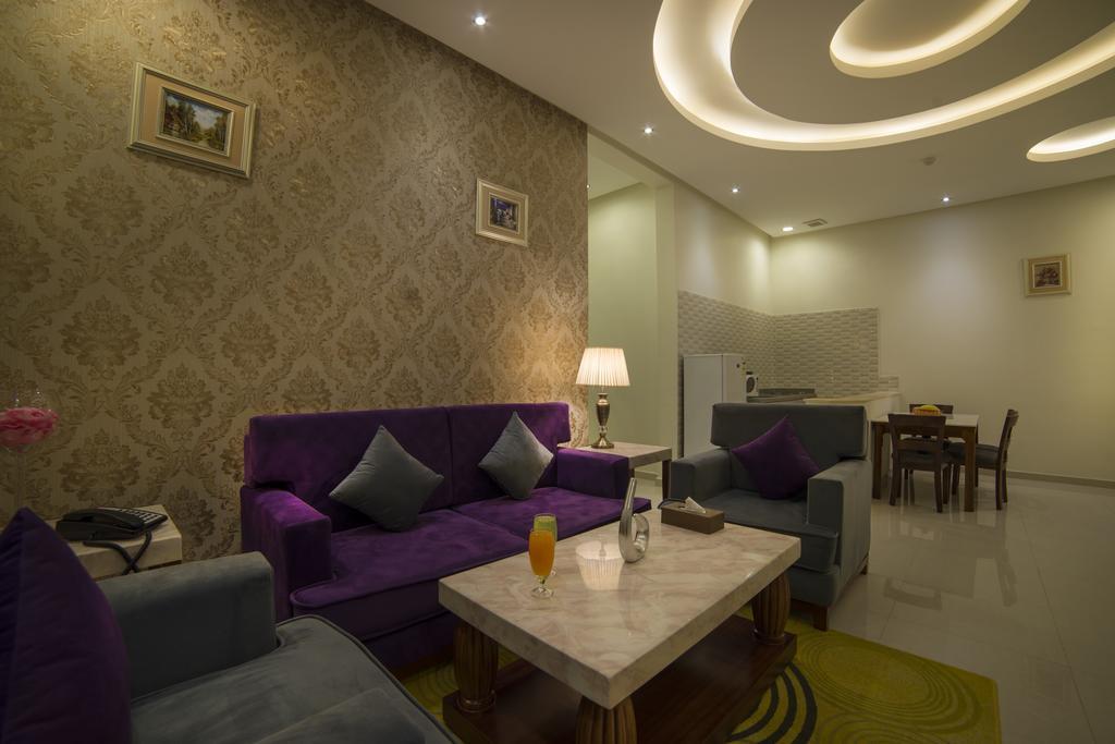 Kyan Al Yarmouk Suites ริยาดห์ ภายนอก รูปภาพ